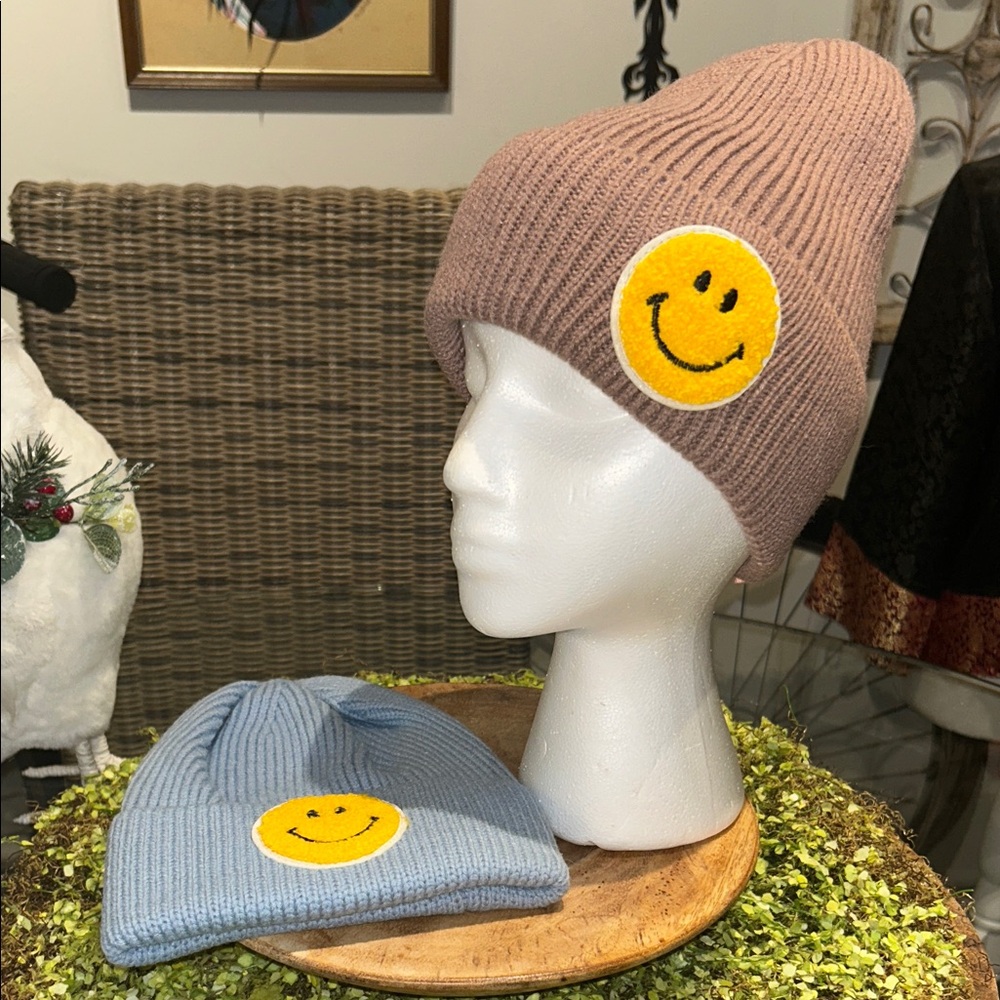 Smiley Face Ribbed Knit Beanie Set Brown and Blue OS Fits Most NIB